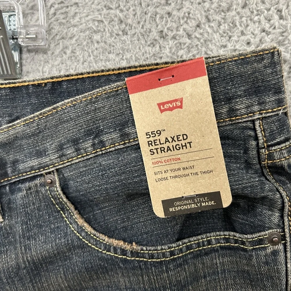 Levis Jeans Mens 58x30 Blue Denim 559 Relaxed Straight American Medium Wash Work